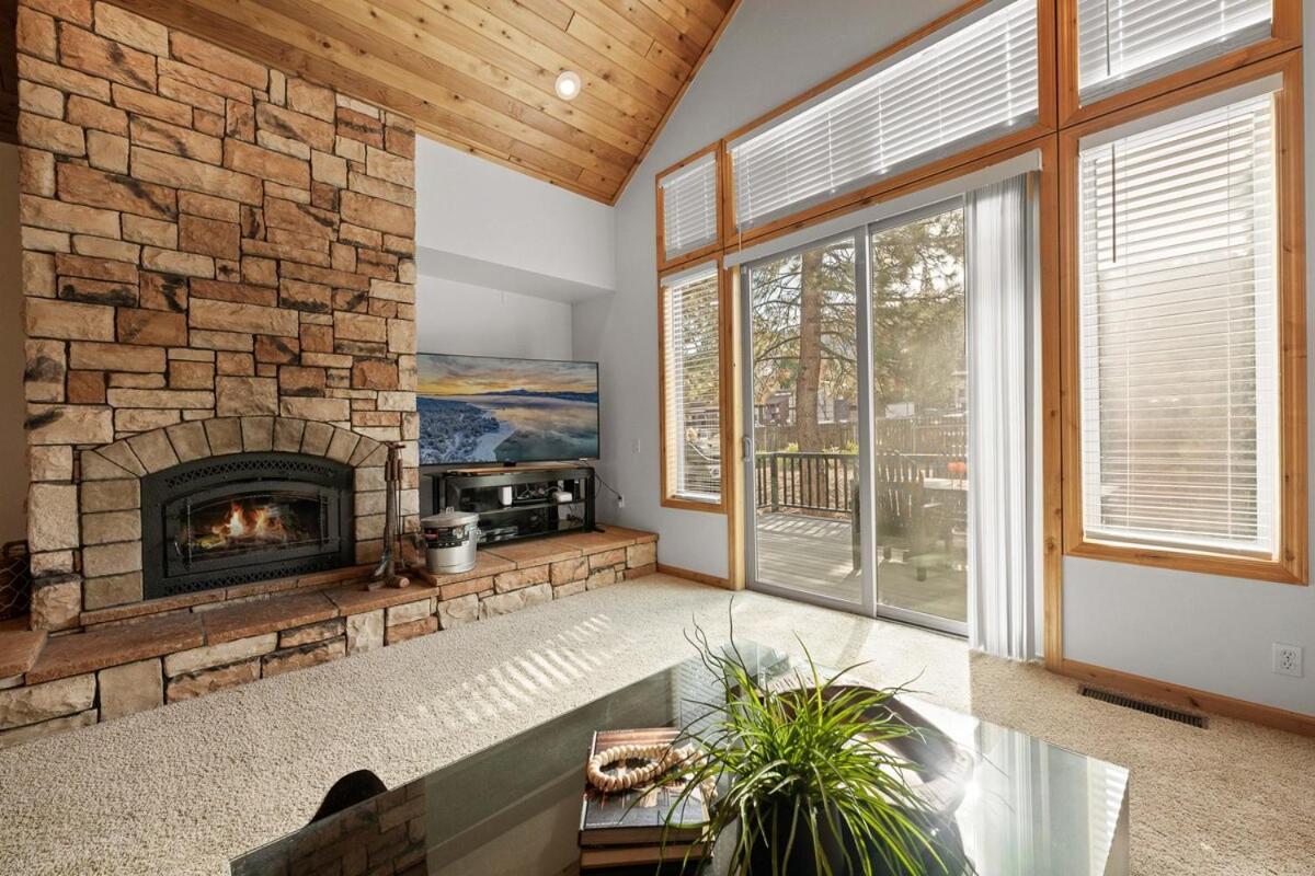 New Serenity Lodge Base Of Snow Summit Hot Tub Биг Бэар Лейк Экстерьер фото
